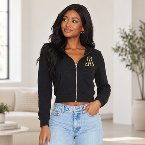 Sweat à capuche court noir pour femme avec broderie lettre A jaune sur le devant, manches longues, en coton tricoté, idéal pour l'automne - Product Image 3
