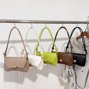 Nueva llegada de primavera, bolso cruzado vintage de moda para mujeres jóvenes, versátil y de primera calidad. - Product Image 1