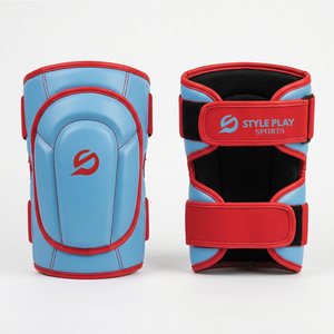 Genouillères en néoprène légères pour MMA, boxe, kickboxing, BJJ, Muay Thai - Protection professionnelle respirante avec fermeture auto-agrippante - Product Image 2