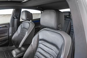 MINT 2021 ARRTE0N SEL PREMIUM R-LINE - Product Image 4
