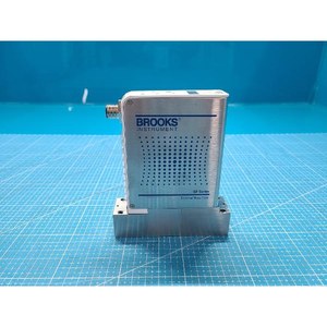 Contrôleur de débit massique Brooks GF125C GF125C-911762 d'occasion – Pièces d'équipement semi-conducteur Legacy - Product Image 1