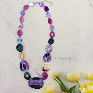 Collar de Perlas de Resina con Diseño de Ángel, Ecológico, Hecho a Mano, Diseño Personalizado, Joyería de Moda de la India, Chapado, para Bodas y Otras Ocasiones - Product Image 2