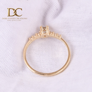 Anillo de Boda de Oro Sólido de 9K con Diamante Cultivado en Laboratorio con Corte Octogonal y Engaste de Puntas para Mujer - Product Image 5