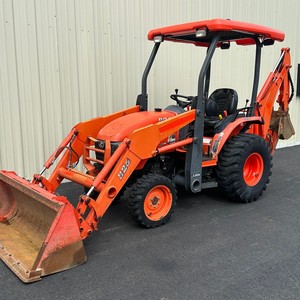 Mini Tractor Agrícola Compacto Original Kubota B1-241 de 24hp, Maquinaria Agrícola Disponible para Envío Inmediato al Precio Más Bajo - Product Image 4
