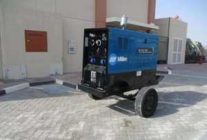 Miller BigBlue 500X Pro Nouveau Processeur Métal sans Gaz en Acier Inoxydable et Fer, Alimenté par Moteur à Essence - Product Image 2