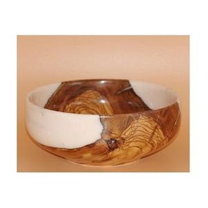 Bol en résine époxy et bois fait main de qualité supérieure, conçu pour un service élégant à table et une décoration intérieure raffinée - Product Image 1