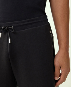 Shorts Bermuda Noirs pour Hommes de Haute Qualité, Taille Mi-Haute, Fermeture à Cordon, Poches Latérales Zippées, Décontractés, Tricotés, Couleur Unie - Product Image 3