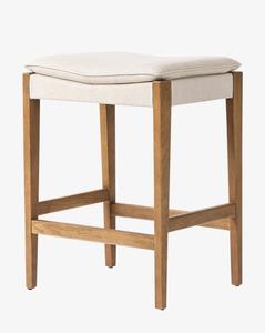 Tabouret de bar Ayana en bois massif de haute qualité avec finition naturelle et coussin pour usage intérieur - Product Image 2