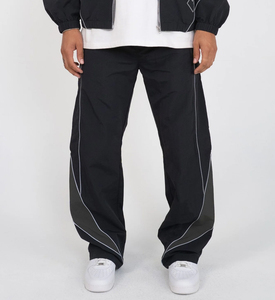 Chaqueta y Pantalones Deportivos Unisex de Nailon Transpirable con Estampado, Diseño de Logotipo Personalizado, Venta al Por Mayor - Product Image 3