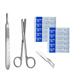 กรรไกรเย็บแผลแบบใช้มือ ขนาด 4.5 นิ้ว ด้ามมีดผ่าตัด ใบมีดผ่าตัด เยอรมนี สแตนเลสสตีล ชุดเครื่องมือผ่าตัดทางการแพทย์ - Product Image 1