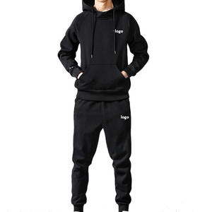 Ensemble de survêtement noir en molleton de coton vierge pour homme, personnalisable par broderie, style streetwear, comprenant un sweat à capuche épais et un pantalon de jogging, vente en gros - Product Image 2