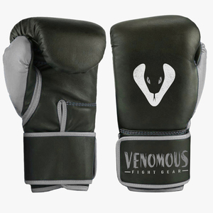 Guantes de Boxeo Venomous de Cuero Personalizables Negros con Logotipo de Serpiente para Adultos - Product Image 5