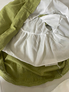 Robe brodée à la main, directement de l'usine, pour bébé fille, en coton biologique, motif floral, respirante, lavable, anti-plis, col personnalisé - Product Image 2