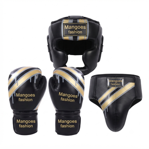 Guantes de Boxeo Profesionales Personalizados, Impermeables, Negros y Dorados, de Cuero PU con Cierre, Transpirables, Unisex, para Entrenamiento - Product Image 3
