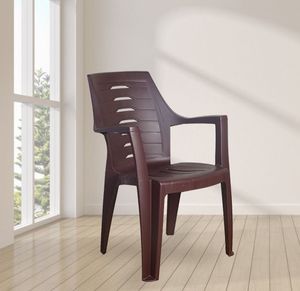 Chaise en plastique de luxe avec finition élégante, idéale pour les mariages, les salles de banquet, les hôtels et les restaurants - Product Image 3