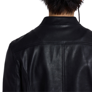 Veste en cuir véritable noire pour homme, style streetwear, avec détails de sangle sur le devant, col à revers, fermeture éclair sur le devant, coupe ajustée, vêtement d'extérieur haut de gamme personnalisé - Product Image 4