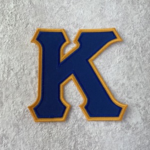 Écussons brodés en tissu sergé de marque taïwanaise All Star Emblems, emblèmes de lettres grecques pour sororités et fraternités, avec support thermocollant - Product Image 1