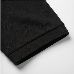 Chemise décontractée pour homme en piqué 100 % polyester bleu marine à manches courtes, respirante, infroissable, coupe classique, design tricoté uni - Product Image 6