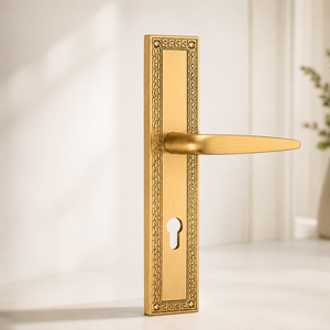Manija de Puerta Premium CHARM con Acabado Dorado Mate, Manija de Palanca de Latón para Puertas Residenciales y Comerciales de Cocina - Product Image 4