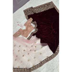 Hermoso Sari Rojo para Bodas FB con Trabajo de Hilo y Dori, Talla M, para Fiestas - Product Image 5