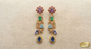 Boucles d'oreilles pendantes en pierre multicolore dorées, motif floral et feuille, pour fêtes et mariages - Product Image 1