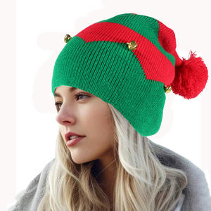 Chapeau de Père Noël pour les fêtes de Noël, en peluche douce rouge et blanche, avec bordure moelleuse et pompon, accessoire de costume festif - Product Image 3
