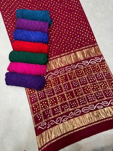 Traditional Indian Women's Cotton <b>Saree</b> <b>Red</b> With Embroidered Pattern Floor-Length Loose Fit For Wedding All Seasons - Product Image 5