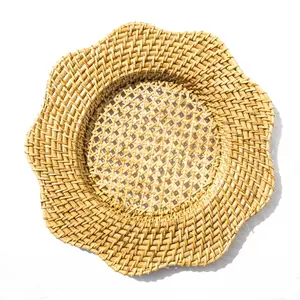 Handmade wholesale unique style rattan placemats natural flower shaped rattan plate dish table mat for dining wedding decor