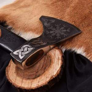 Hache à tête de lames gravées de style Viking de qualité supérieure, de qualité industrielle, en acier Damas, modèle Tomahawk populaire de Steel Craft International - Product Image 4