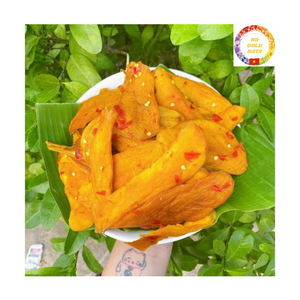 Mangue séchée avec du piment et du sel, collation de mangue déshydratée moelleuse |   Vente en gros OEM en vrac, usine du Vietnam - Product Image 5