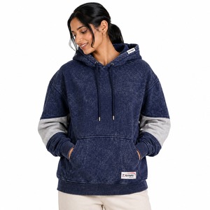 Sweat à capuche délavé pour femme, très tendance, en tissu résistant, finition vintage, coupe décontractée et poche kangourou, idéal pour le quotidien - Product Image 1