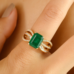 แหวนทองคำขาว 18K ประดับมรกตและเพชรสไตล์อาร์ตเดโค - Product Image 1