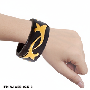 Brazalete de Madera Oscura Hecho a Mano con Elegante Incrustación de Latón, Brazalete de Madera con Diseño Floral Bohemio - Product Image 6