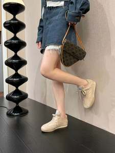 Beige Retro German <b>Trainer</b> Sneakers | <b>Leather</b> Suede Mixed Upper | Flat Casual Walking Shoes | Wholesale OEM ODM for <b>Women</b> Men - Product Image 3