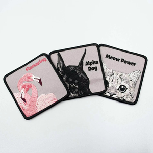 Patchs thermocollants 3D personnalisés en feutre non tissé et PVC, avec logo brodé, à scratch et à sequins, pour la décoration de chapeaux – Vente chaude - Product Image 2