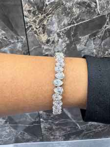 High Quality 925 Sterling Silver Moissanite Diamond Leaf <b>Clover</b> Exquisite Classic Lucky Women's <b>Bracelet</b> Jewelry Gift - Product Image 4