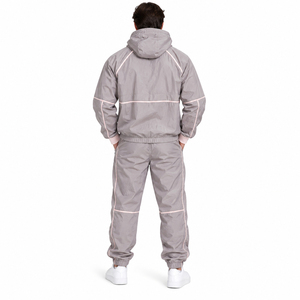 Ensemble survêtement coupe-vent personnalisé pour homme en nylon, veste et pantalon, à capuche, pour sports de plein air, survêtement de course personnalisé pour homme - Product Image 2