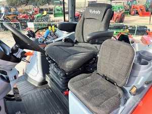 Tractor Agrícola M7-132 de 120HP 4WD con Transmisión por Engranajes para Uso Agrícola, Garantía de Más de 5 Años - Product Image 4