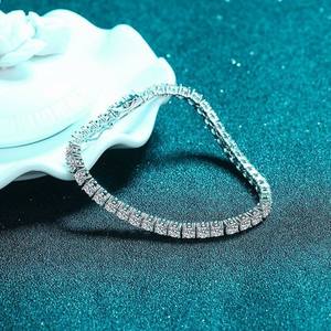 Pulsera de tenis de moissanita de cuatro garras, pulsera de plata de ley, pulsera de moissanita chapada en oro para hombre - Product Image 4