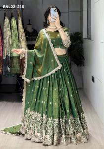 Lehenga-Choli CanCan Olive de NC Vichitra con bordados múltiples, trabajo con hilos, motivos Butti y bordes decorados, a precio mayorista. - Product Image 4