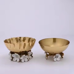 Tazón de Servir de Metal de Diseño, Tazón de Acero Inoxidable para Alimentos, Vajilla Moderna para Cocina y Comedor, Plato para Servir Ensaladas y Frutas, Uso Doméstico - Product Image 1