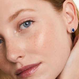 Élégantes boucles d'oreilles clous en argent sterling 925 avec moissanite et diamant, pierre centrale brillante, bijoux de luxe classiques, cadeau pour femme - Product Image 3