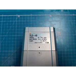 Vanne d'angle à vide poussé SMC XLD-40, utilisée comme pièce détachée pour équipement semi-conducteur d'occasion - Product Image 6