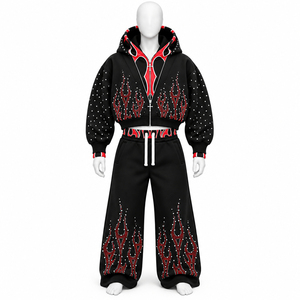 Conjunto de chándal personalizado con diseño de llamas rosas, adornos de diamantes de imitación, sudadera corta con cremallera y pantalones deportivos de pierna ancha - Product Image 2