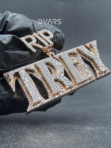 จี้ห้อยคอแบบฮิปฮอป "RIP TREY" ประดับเพชรโมอิสซาไนต์ VVS สไตล์แร็ปเปอร์ จี้ห้อยคอแบบสั่งทำพิเศษสำหรับผู้ชาย - Product Image 4
