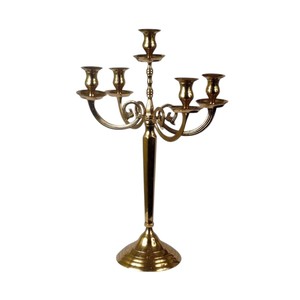 Grand chandelier doré poli à 5 bras en métal pour banquets, mariages, événements et décorations de table - Product Image 5