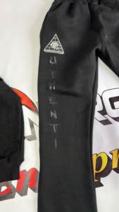 Ensemble de survêtements pour homme avec pantalon coupe droite courte imprimé sur toute la surface et sweat-shirt à manches longues imprimé - Product Image 2