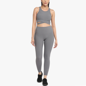 Reasonable Prices Lightweight Solid Women Yoga Set with <b>Low</b> MOQ Mid Waist Elastic Breathable Leggings and <b>Bra</b> Set - Product Image 1