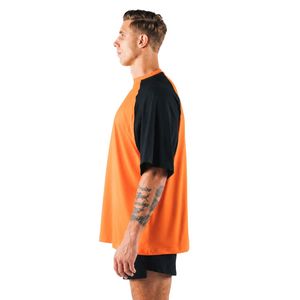 Camiseta Raglán Extra Grande Naranja y Negra para Hombre, Cuello Redondo, Algodón Premium, Ropa Casual de Moda Urbana - Product Image 3