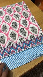 Pareo de algodón tradicional estampado a mano – Falda multiusos, pañuelo y pareo de playa - Product Image 3